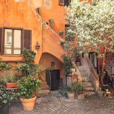The Red House At Arco Degli Acetari Rome Exterior photo